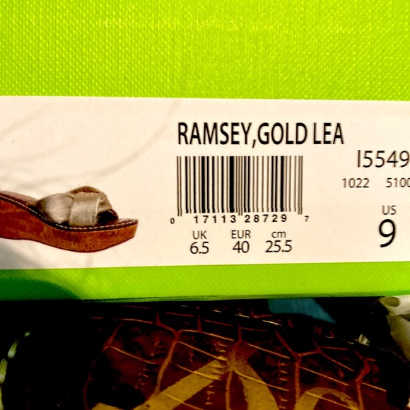 NWB-Sam Edelman, Gold 100% LEATHER Cross- Strap 3” Heel Sandals/Wedges - Picture 10 of 15